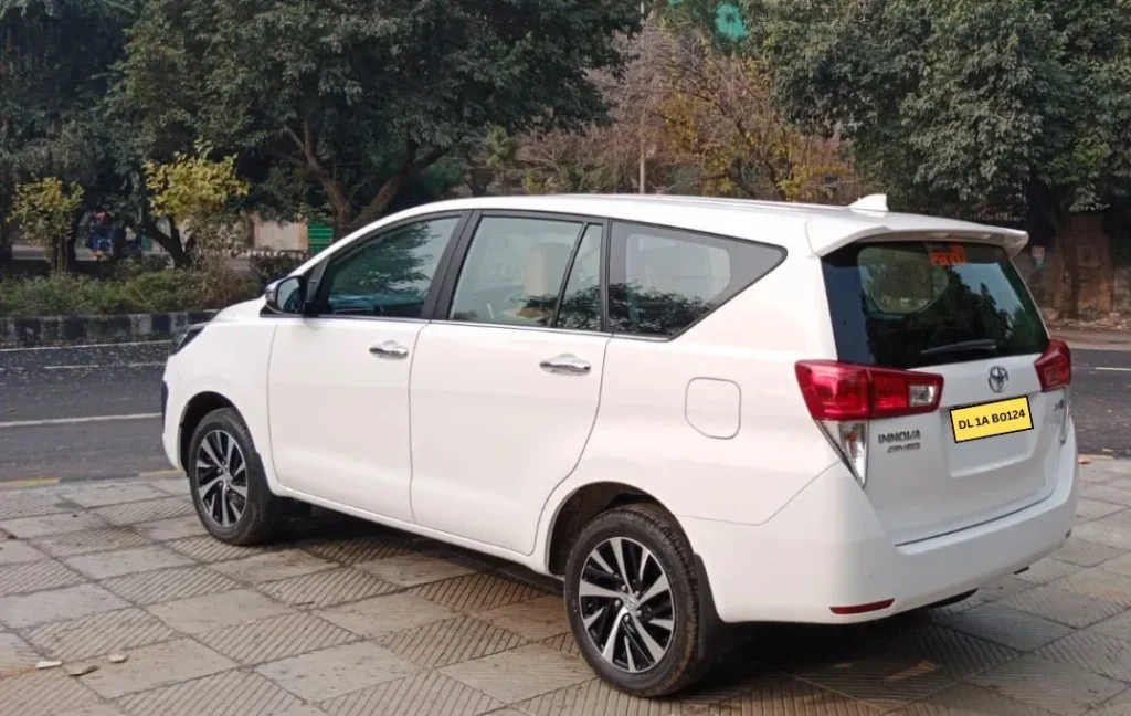 innova car for rent